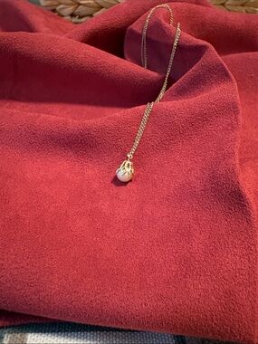 Teardrop Pearl Pendant Necklace -